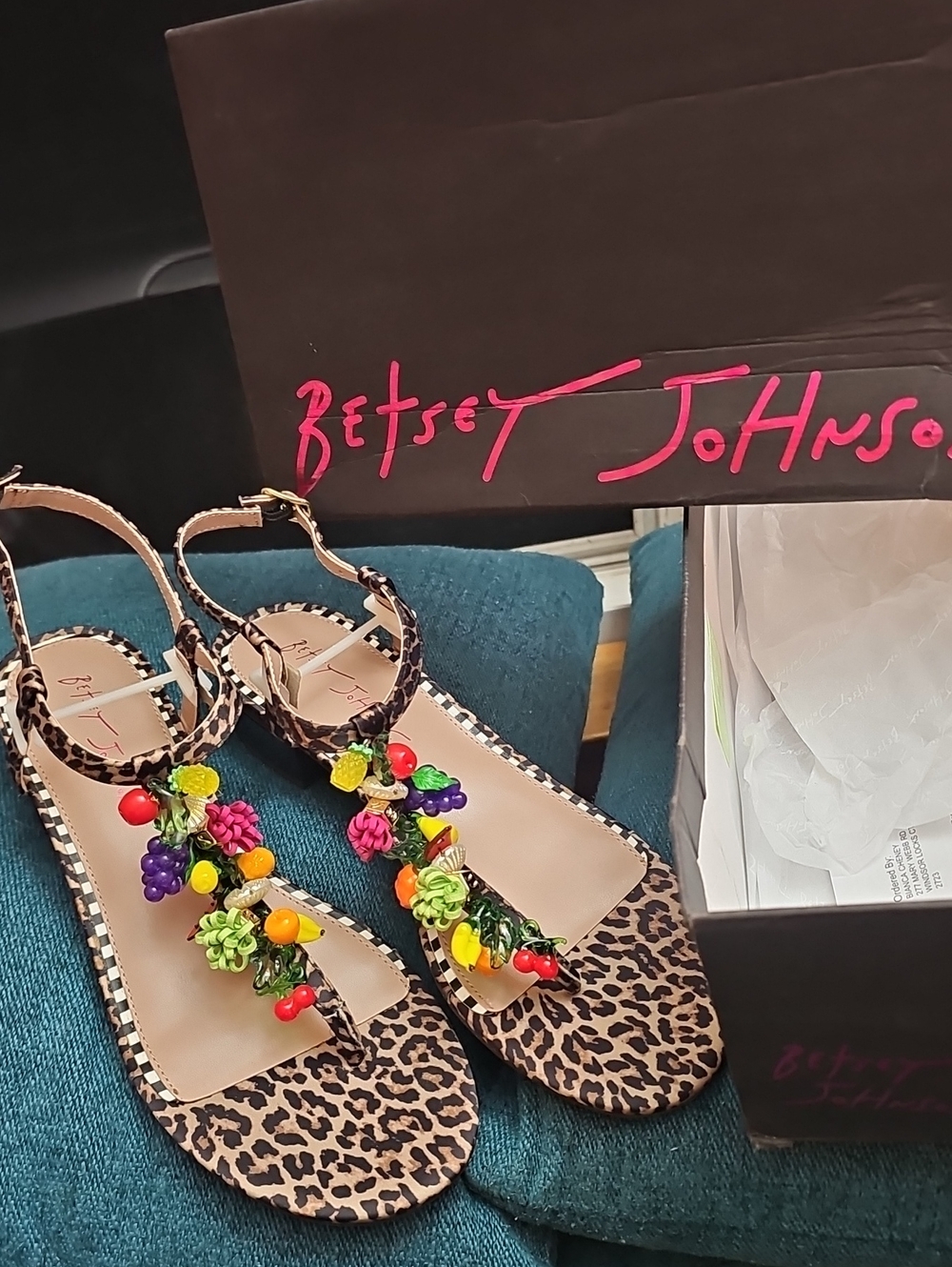 Betsey Johnson Lannah Sandals 9